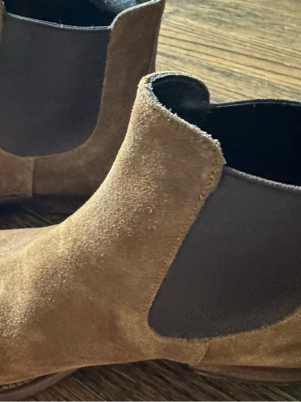 To Boot Suede Chelsea Boots in Brown- Like New - Picture 3 of 6